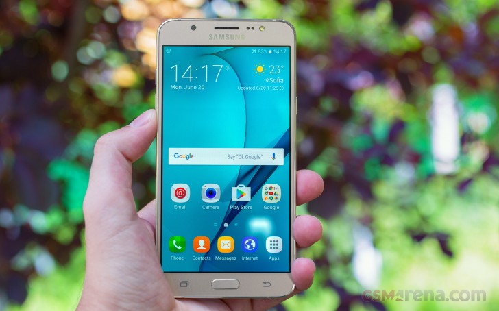Samsung Galaxy J7 2016 review
