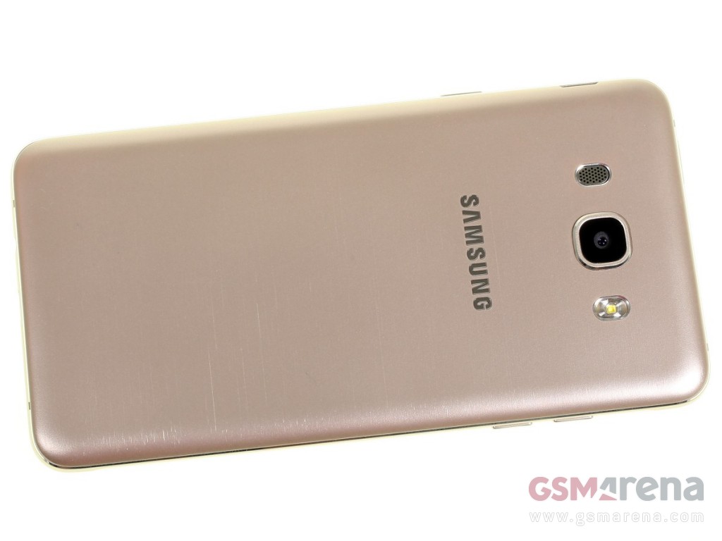 Samsung Galaxy J7 (2016) pictures, official photos