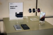 Gear Fit 2 is an optional free bonus when you buy a Note7 - Samsung Galaxy Note7 hands-on 