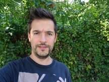 Front camera samples: Outdoor (soft skin off) - Sony Xperia X Compact review