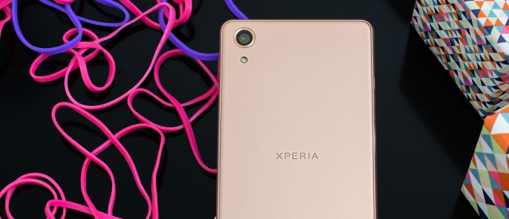 Sony Xperia X Performance review: Chief of staff: Unboxing, 360