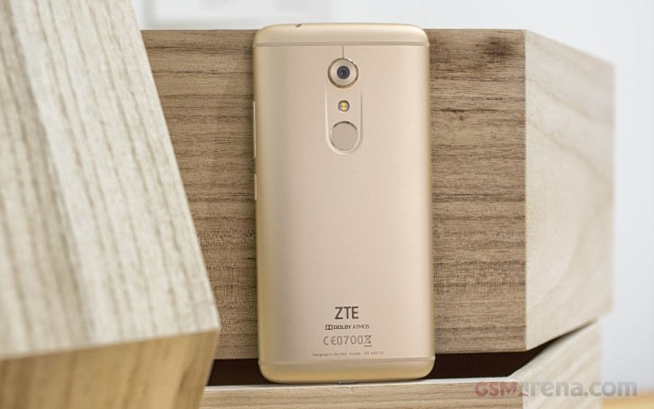 ZTE Axon 7 review