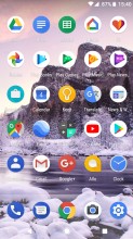 Home screen - Android 8.0 Oreo review