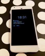 New Ambient screen:When you get a new notification - Android 8.0 Oreo review