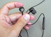 Included earbuds - Blackberry Keyone review
