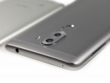 Gray model's bumper scuffed at the corner - Huawei Honor 6x review