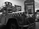 Huawei Mate 10 12MP low-light monochrome indoors samples - f/1.6, ISO 250, 1/33s - Huawei Mate 10 review