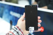 Huawei P10 Plus in Graphite Black - Huawei P10 and P10 Plus hands-on