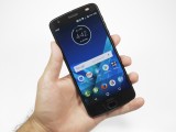 Moto Z2 Force in the hand - f/7.1, ISO 100, 1/30s - Lenovo Moto Z2 Force review