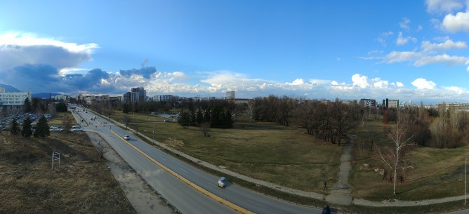 Panorama sample shot in portrait - LG G6 review