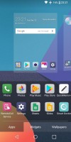 Launcher: long-press for options - LG Q6 Review