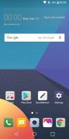 Launcher: no app drawer - LG Q6 Review