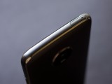 Top side - Moto G5 Plus review