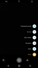 Camera interface - Moto Z2 Play review