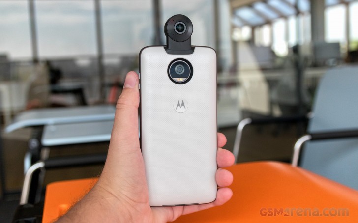 Motorola Moto Z2 Play review