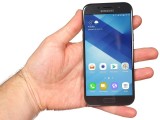 Galaxy A5 (2017) in the hand - Samsung Galaxy A5 (2017) review
