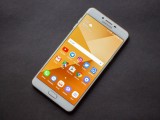 Front - Samsung Galaxy C9 Pro review