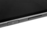 Fingerprint reader and volume rocker - Sony Xperia XA1 Plus review