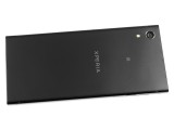 Matte black rear panel - Sony Xperia XA1 review