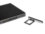 the microSD tray - Sony Xperia XZ1 Compact review
