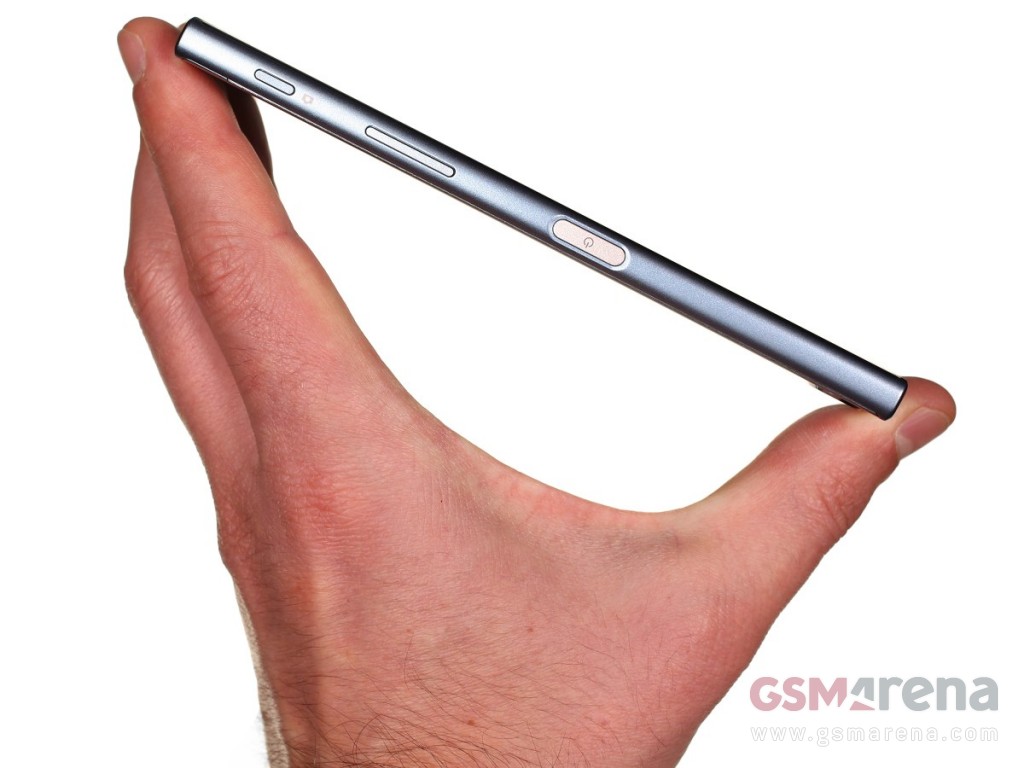 Sony Xperia XZs pictures, official photos