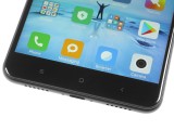 The keys below the display - Xiaomi Mi Max 2 review