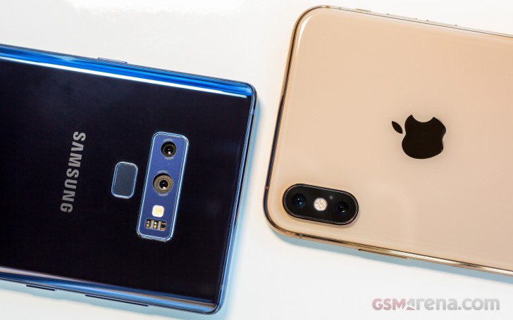 Apple iPhone XS Max vs. Samsung Galaxy Note9 camera comparison