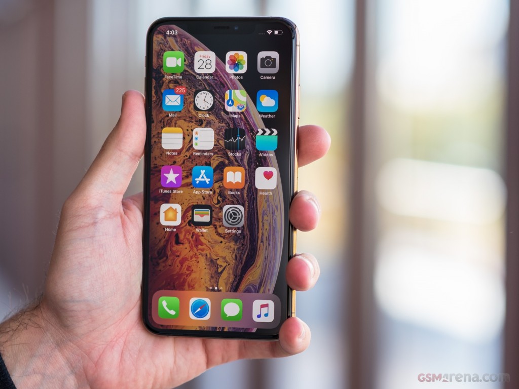 Apple iPhone XS Max pictures, official photos