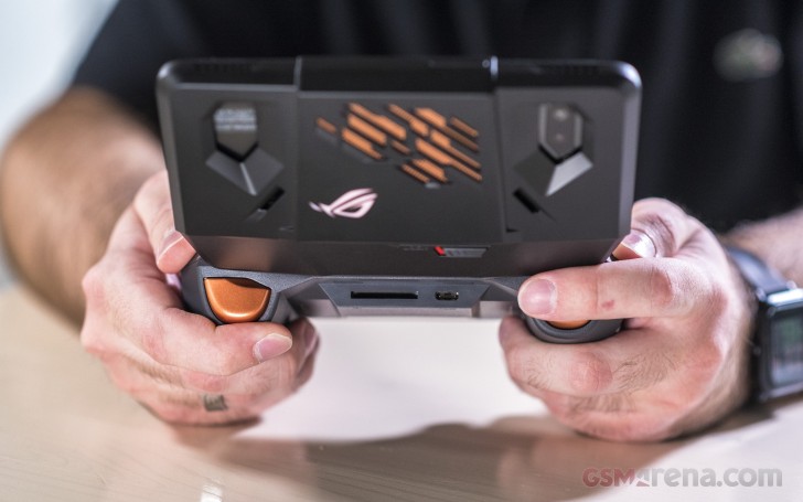 Asus ROG Phone review: ROG Phone accessories and attachments