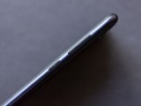 Right side - Asus Zenfone Max Pro M1 review
