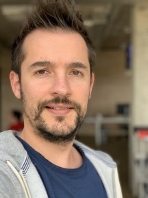 Portrait samples, vs. archrivals: iPhone XS Max - f/2.4, ISO 50, 1/122s - Google Pixel 3 review