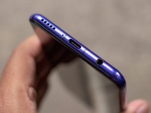 Bottom side - Huawei Nova 3 review