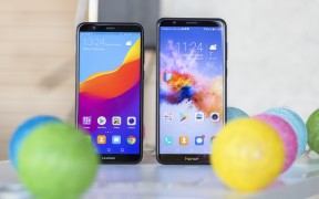 Huawei P Smart next to the Honor 7X - Huawei P Smart review