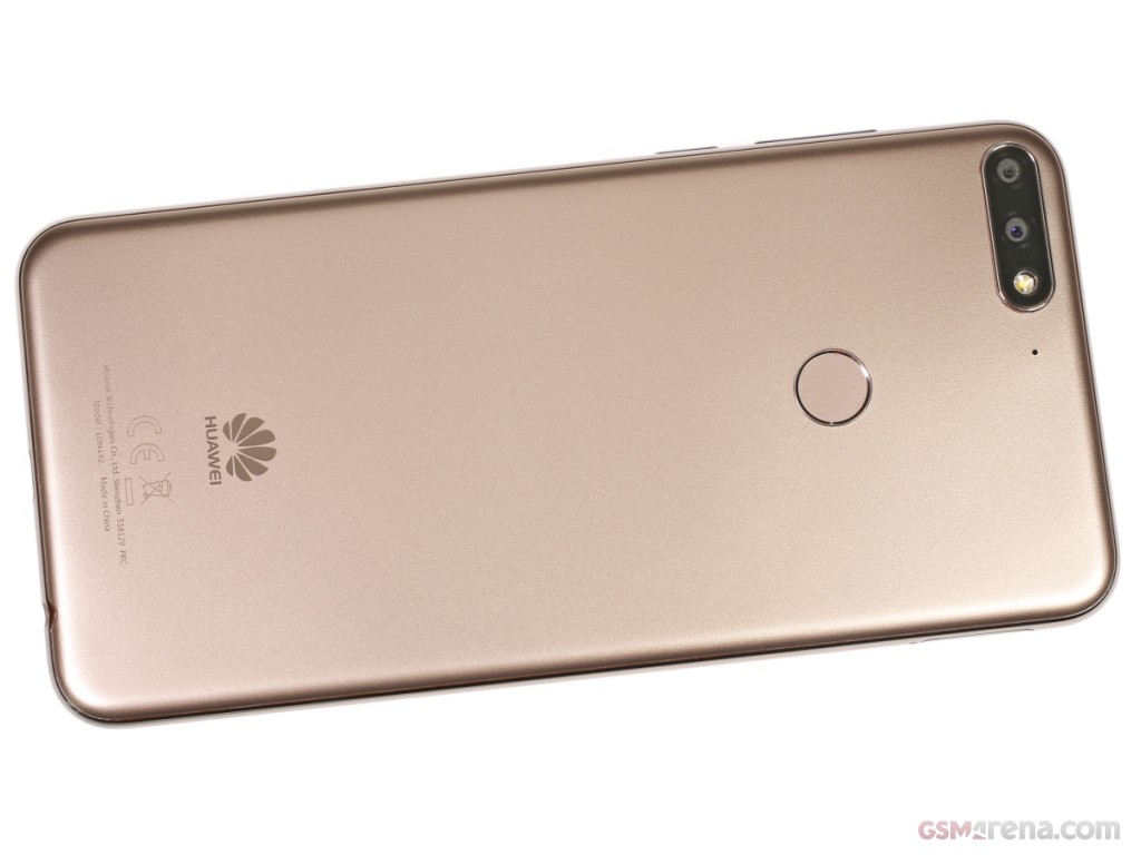 Huawei Y7 Prime (2018) pictures, official photos