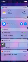 Widgets - iPhone XR review
