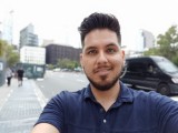 Portrait selfie samples - f/1.9, ISO 50, 1/120s - LG V40 ThinQ hands-on review