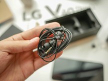 Earbuds - LG V40 ThinQ hands-on review