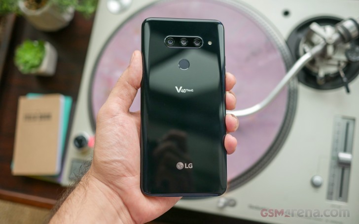 LG V40 ThinQ hands-on review