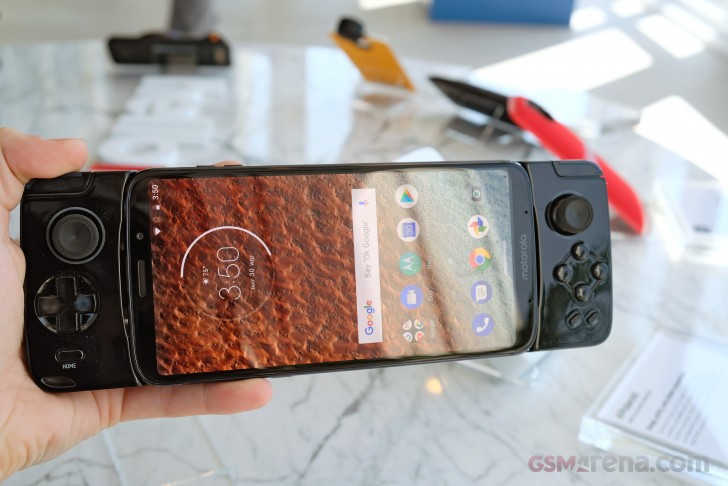 Moto Z3 Play Hands On review