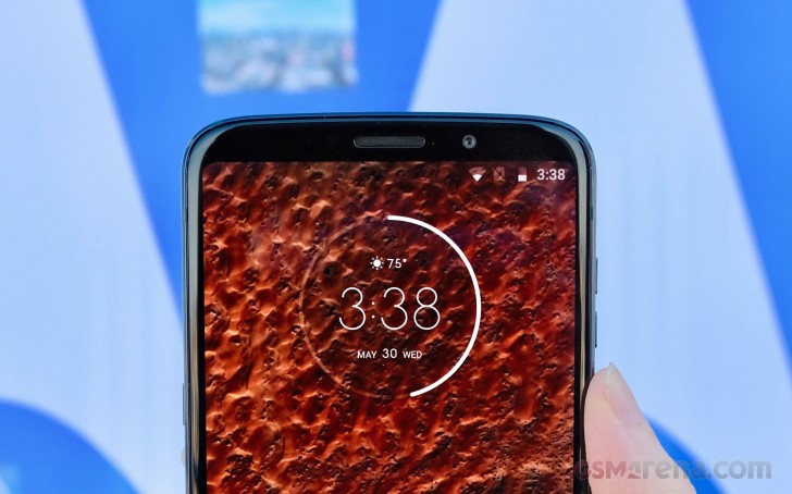 Moto Z3 Play Hands On review