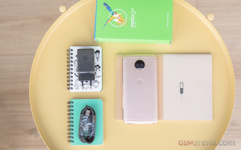 Motorola Moto G5S Plus pictures, official photos