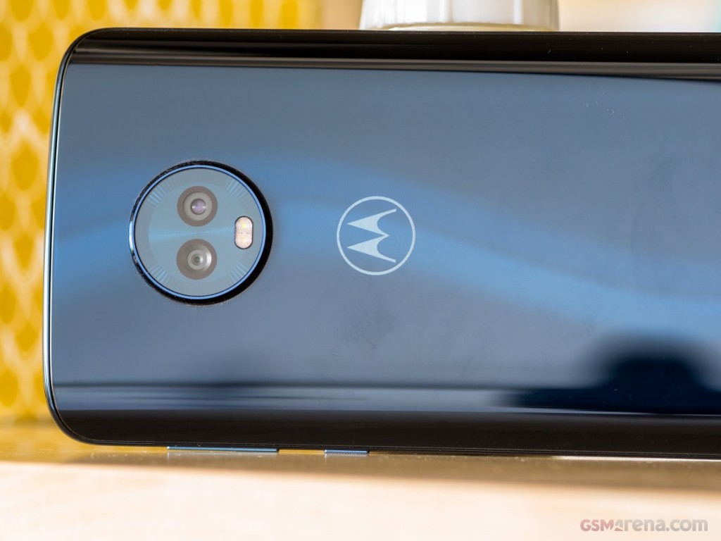 Motorola Moto G6 Plus pictures, official photos