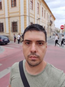 OnePlus 6 portrait selfies, day and night - f/2.0, ISO 100, 1/588s - Oneplus 6 long-term review