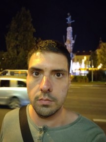 OnePlus 6 portrait selfies, day and night - f/2.0, ISO 3200, 1/10s - Oneplus 6 long-term review