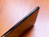 Volume button on the left - OnePlus 6 hands-on