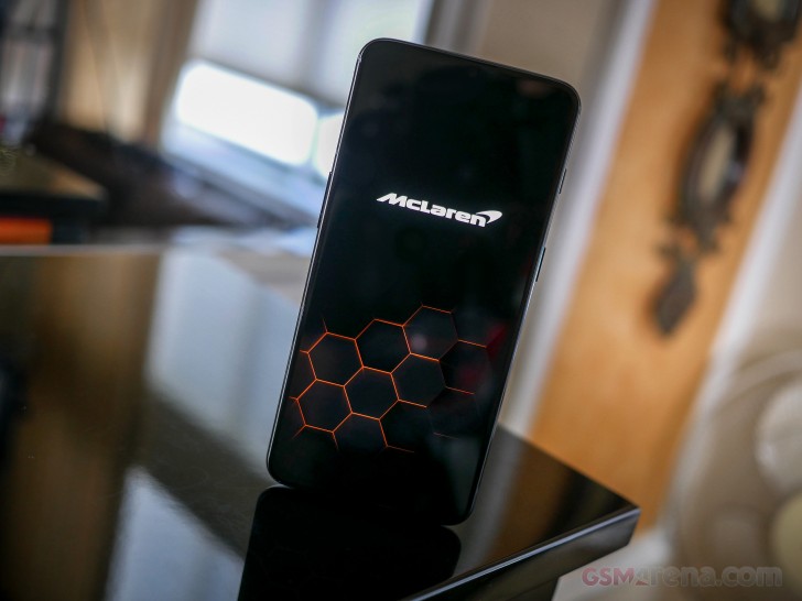 OnePlus 6T McLaren Edition review: User interface and camera