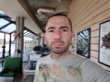 Oppo F9 8MP portrait selfies - f/2.0, ISO 119, 1/100s - Oppo F9 review