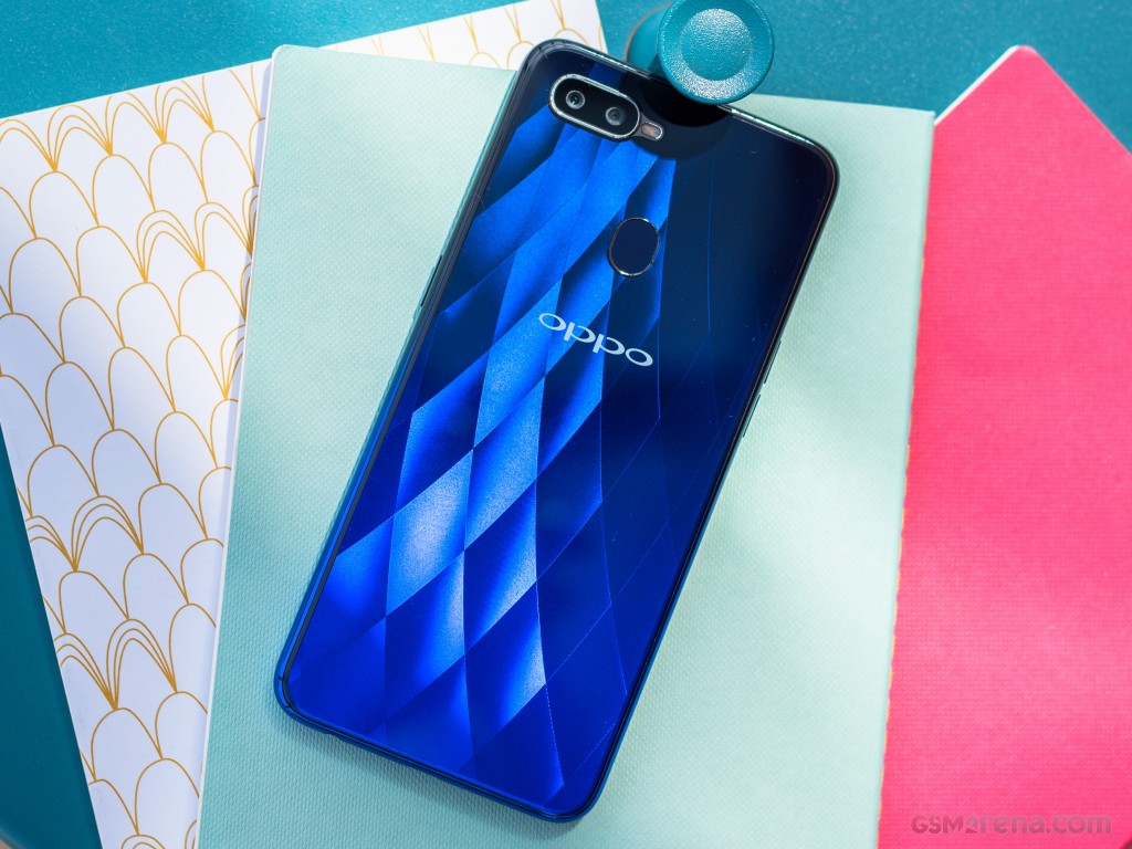 Oppo F9 (F9 Pro)