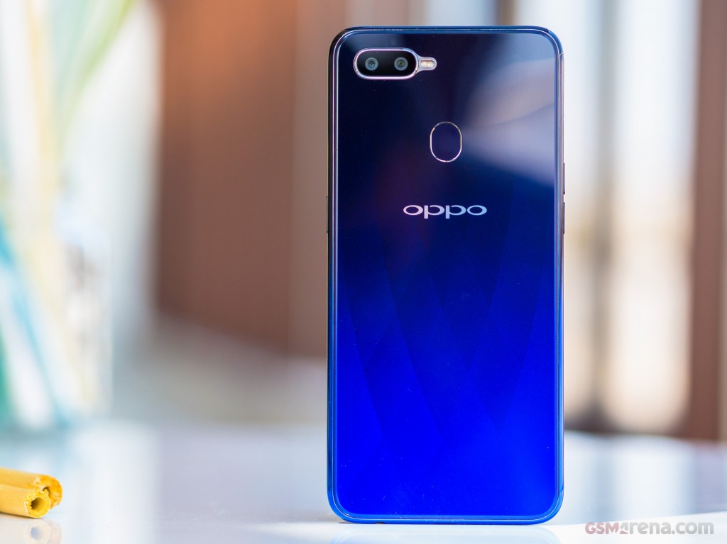 Oppo F9 (F9 Pro)