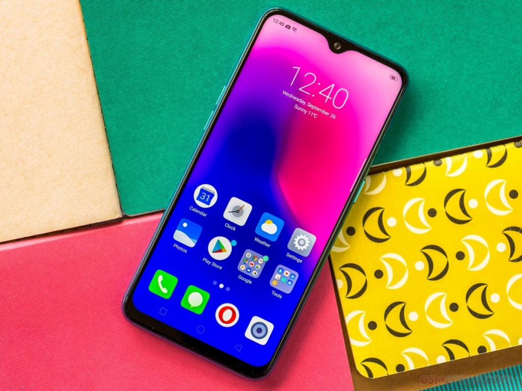 Realme 2 Pro pictures, official photos